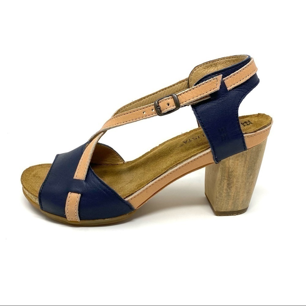 El Naturalista leather Kuna sandals ocean